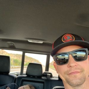 Meet your Posher, Logan